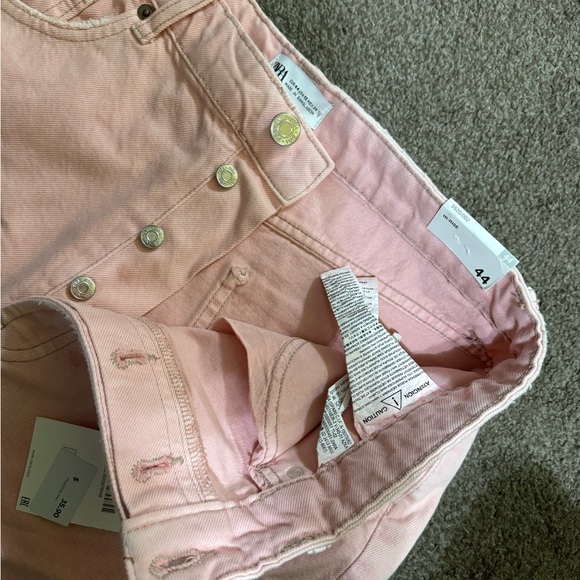 Sold - Picture 3 of 4